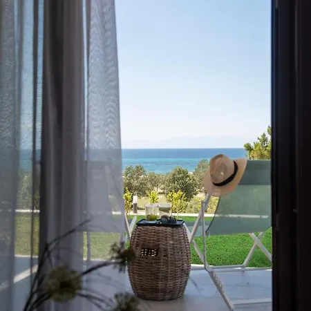 Heraclea Luxury Ξενοδοχείο με διαμερίσματα 3*