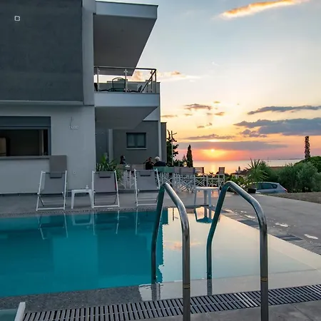 Heraclea Luxury Aparthotel Nea Iraklia