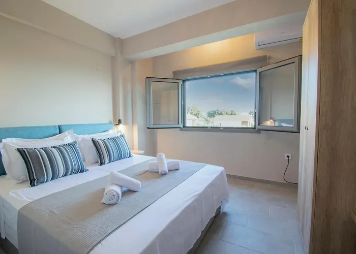 Heraclea Luxury Aparthotel Nea Iraklia