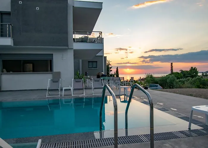 Heraclea Luxury Aparthotel Nea Iraklia